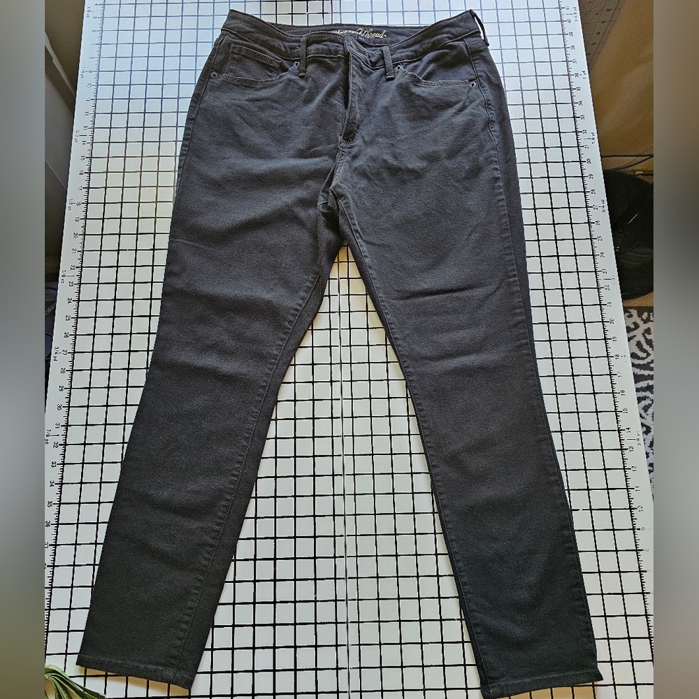 Black mid rise curvy skinny jeans